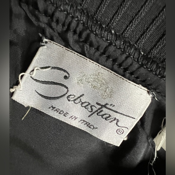 Sebastian made in Italy houndstooth pencil skirt - Picture 3 of 10